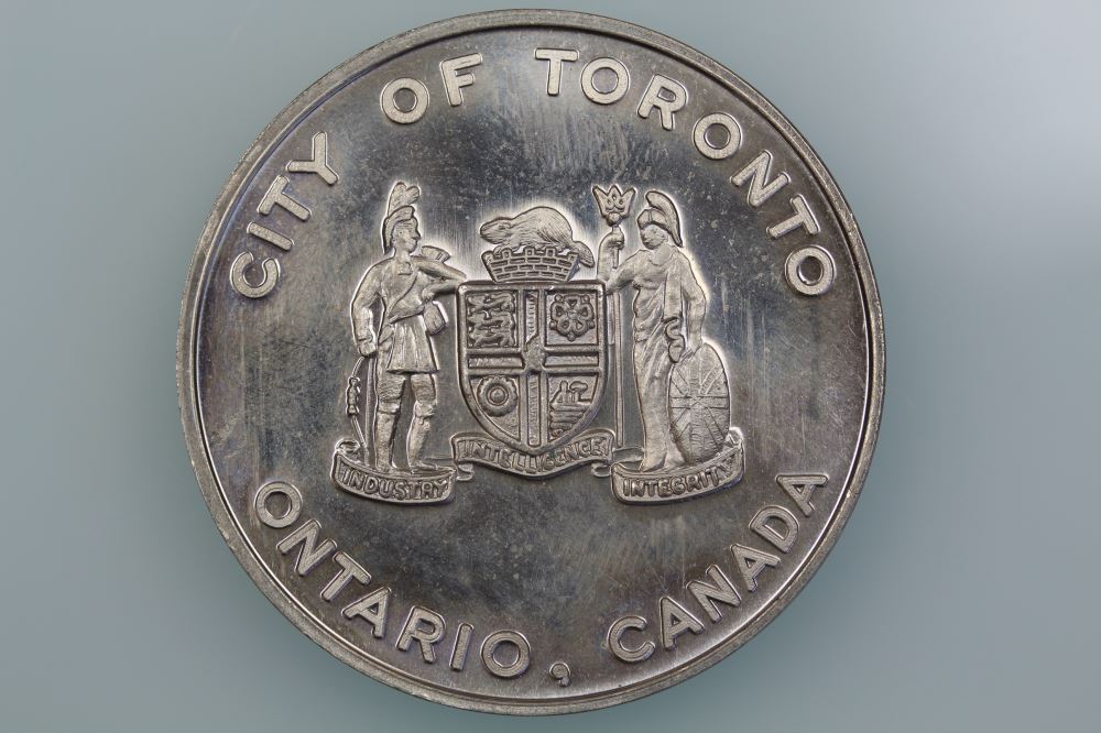 CANADA ONTARIO CITY OF TORONTO VISIT TO CITY HALL MEDAL