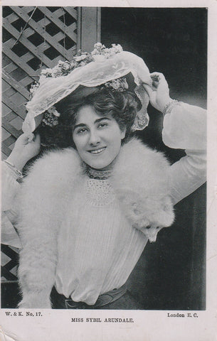 MISS SYBIL ARUNDALE REAL PHOTO GLAMOUR POSTCARD