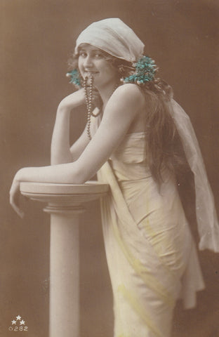 GLAMOUR CHEEKY GIRL WITH PEARLS REAL PHOTO POSTCARD