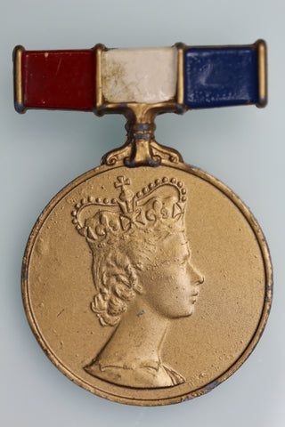 MP1954/2 ROYAL VISIT MEDAL WITH PAINTED BAR MEDAL