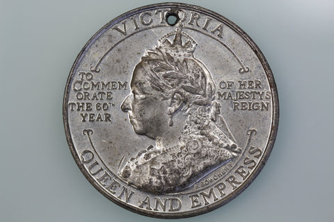 GB QUEEN VICTORIA 60TH JUBILEE 1897 LOVE PEACE & UNION MEDAL